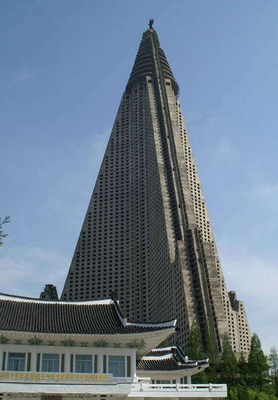 Ryugyong Hotel Giant Building Of North Korea XciteFun