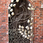 18 Majestic Metal Garden Gates That Will Make You Say WOW